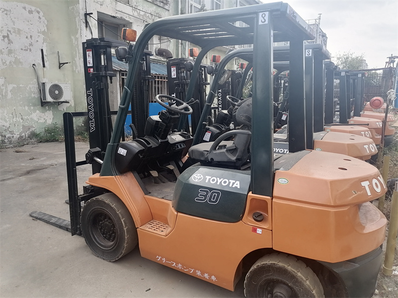 Toyota 3t Forklift (2)