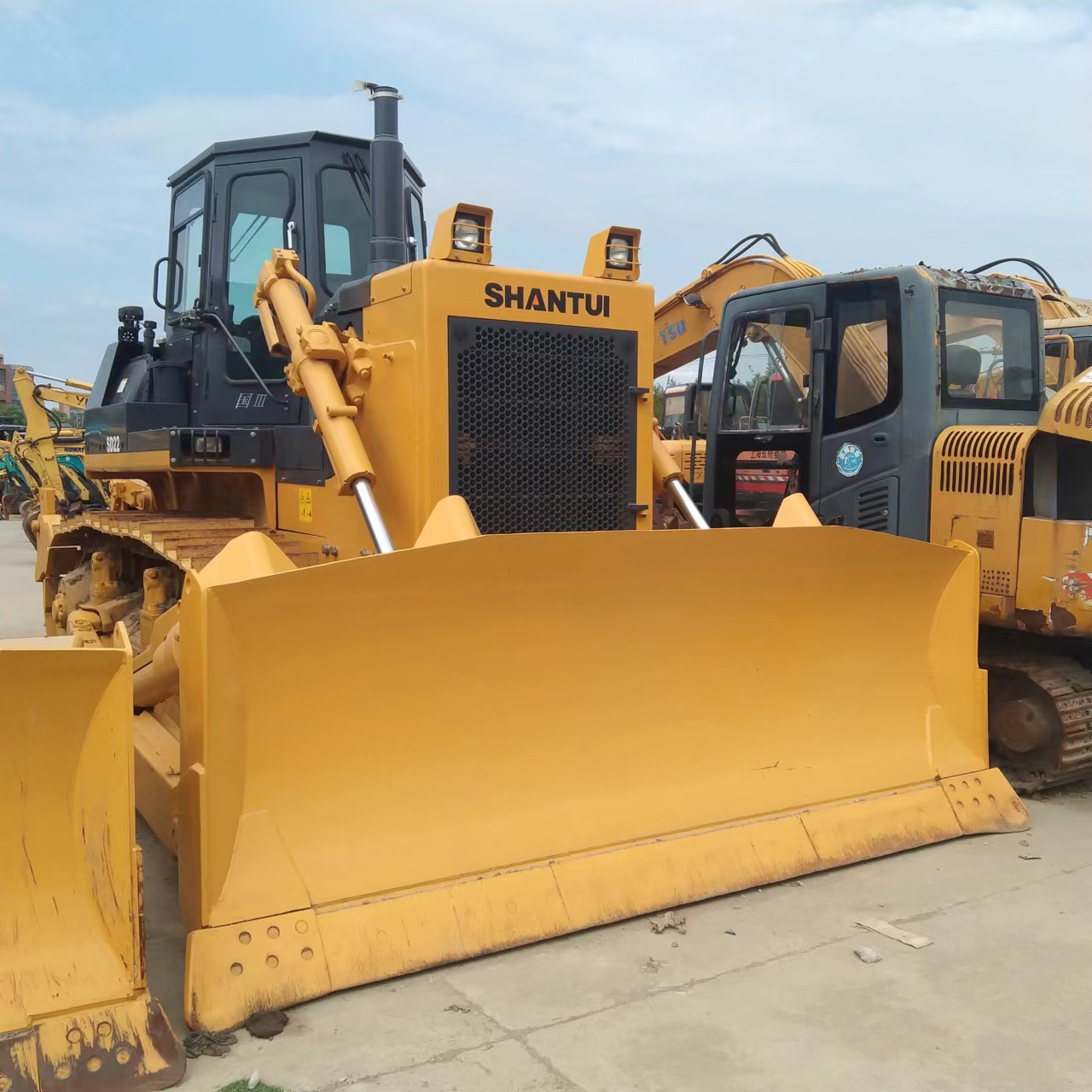 SHANTUI SD22 original used bulldozers