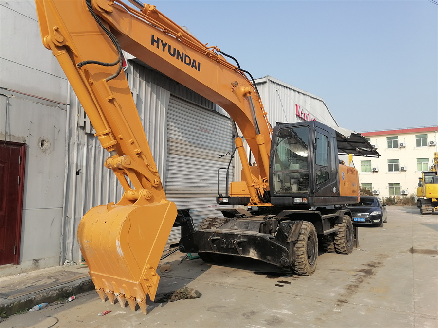 HYUNDAI R210W-7 Original Used Excavator 