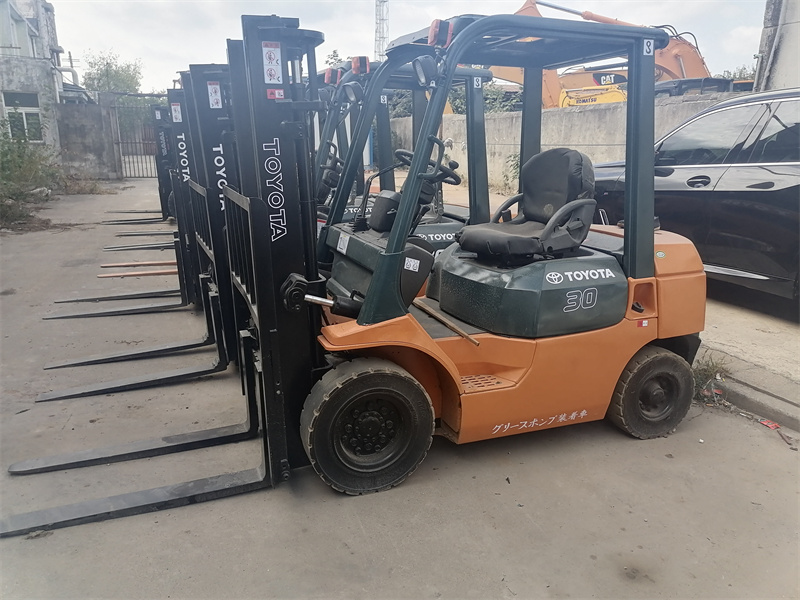 Toyota 3t original used forklift trucks