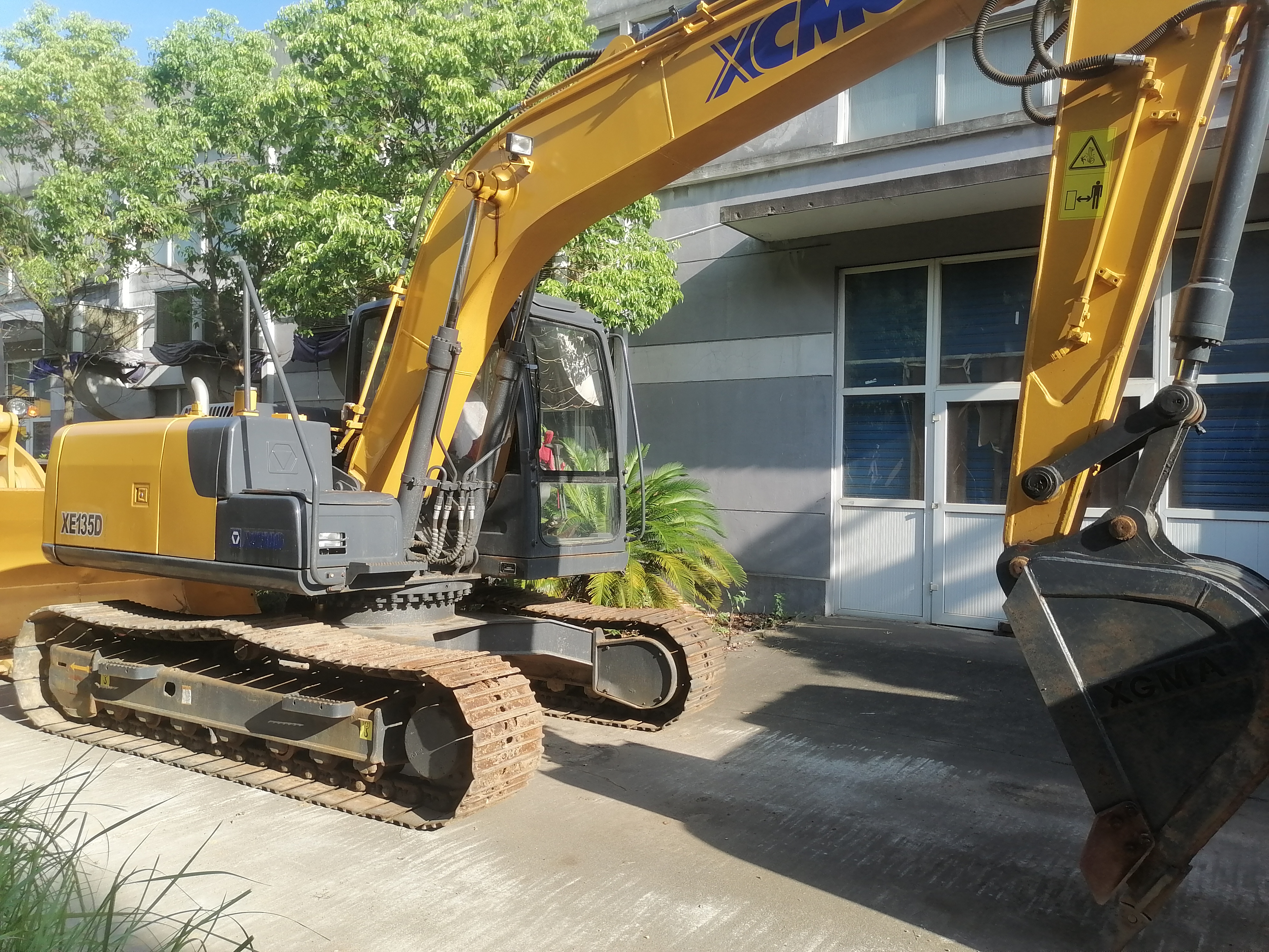 XCMG EX135D original used excavator