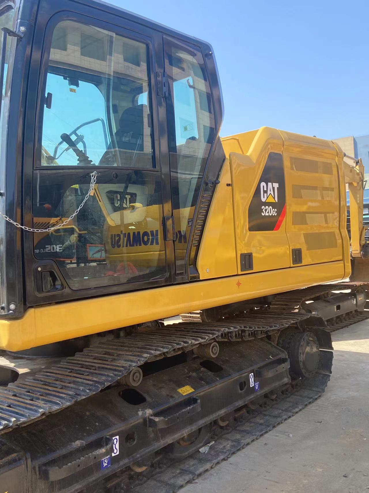 CAT320GC