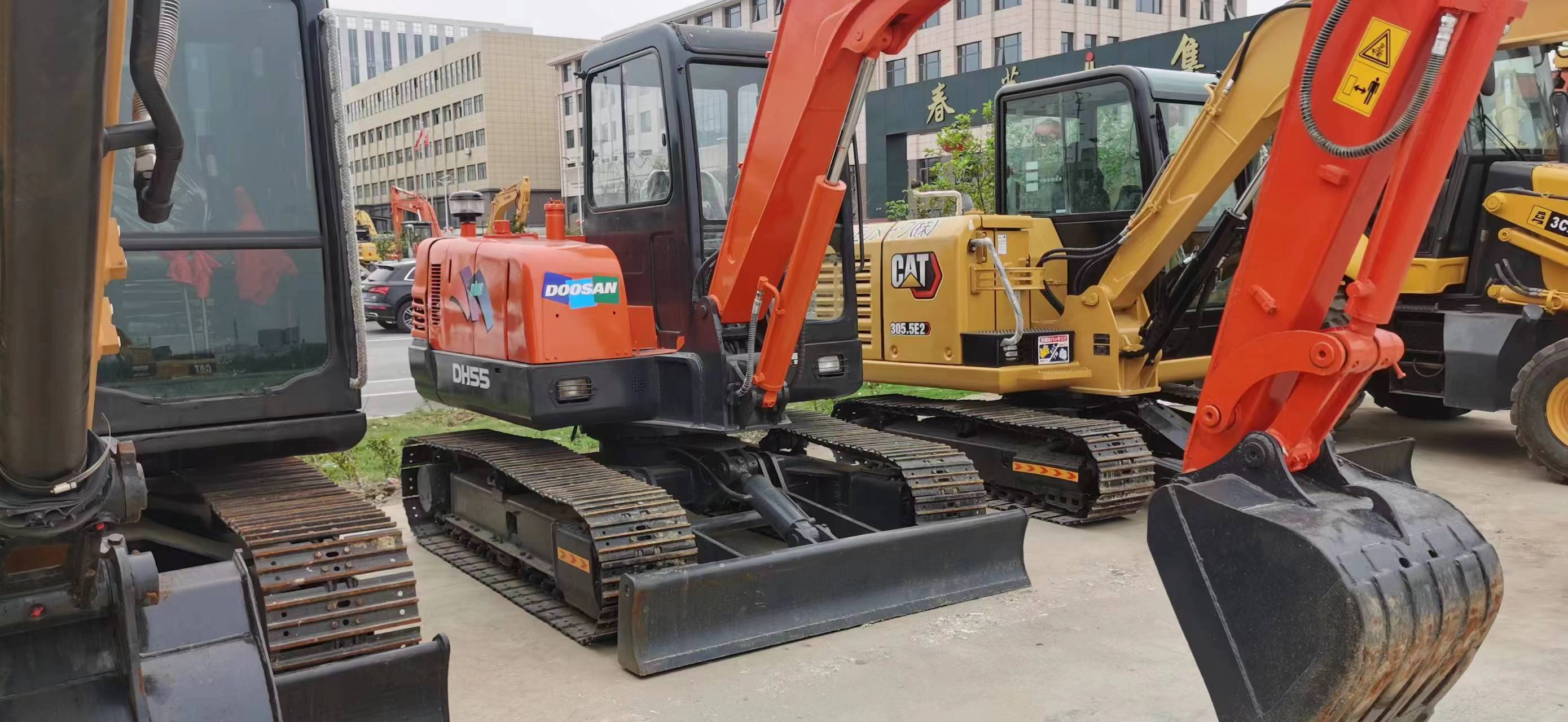 DOOSAN DH55 original imported used excavator