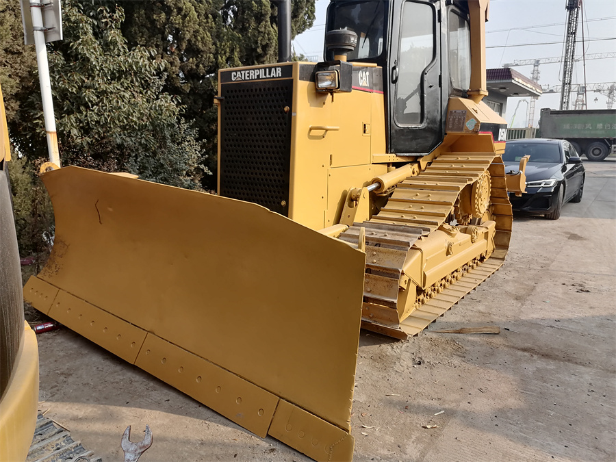 CAT D5M (17)