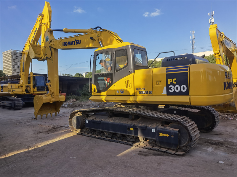 Komatsu PC300-7 Japan original imported used excavator