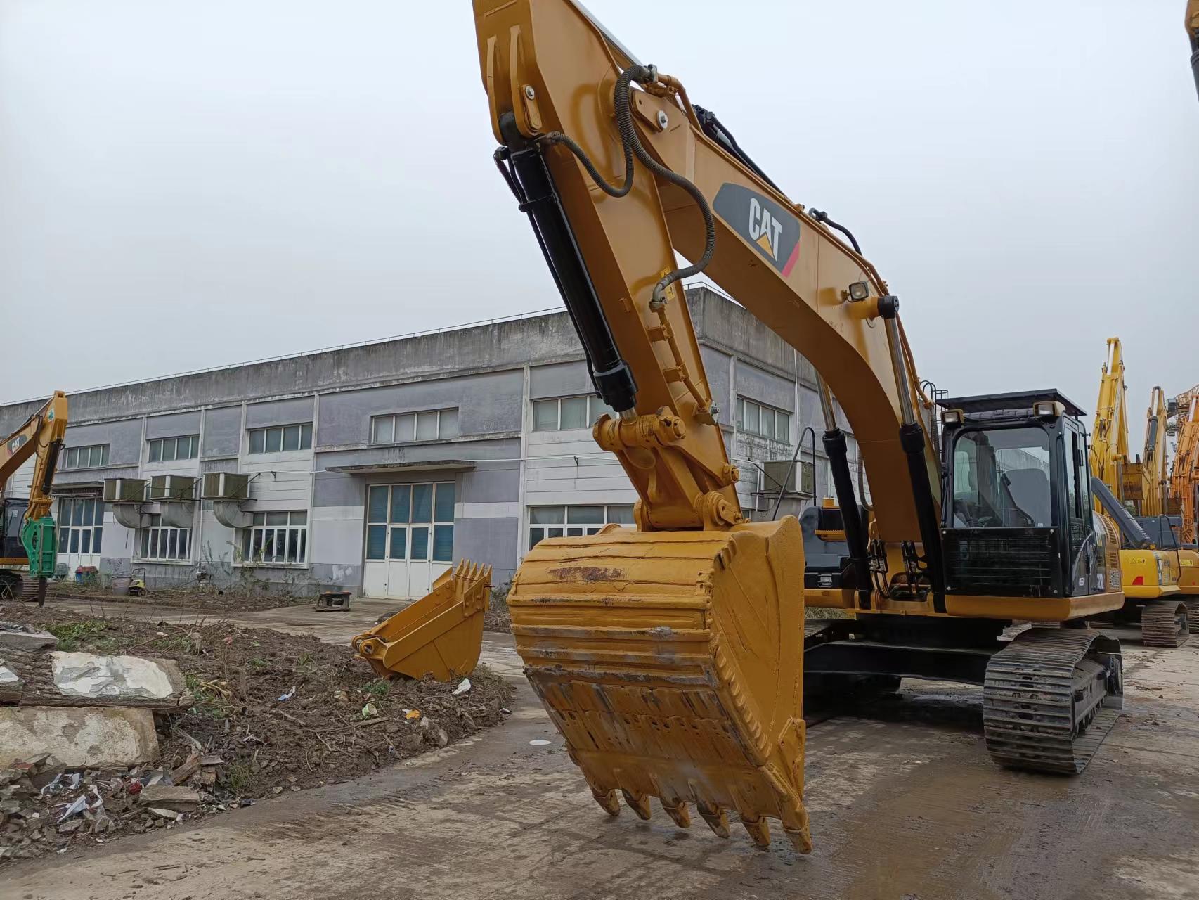 CAT 325DL (23)