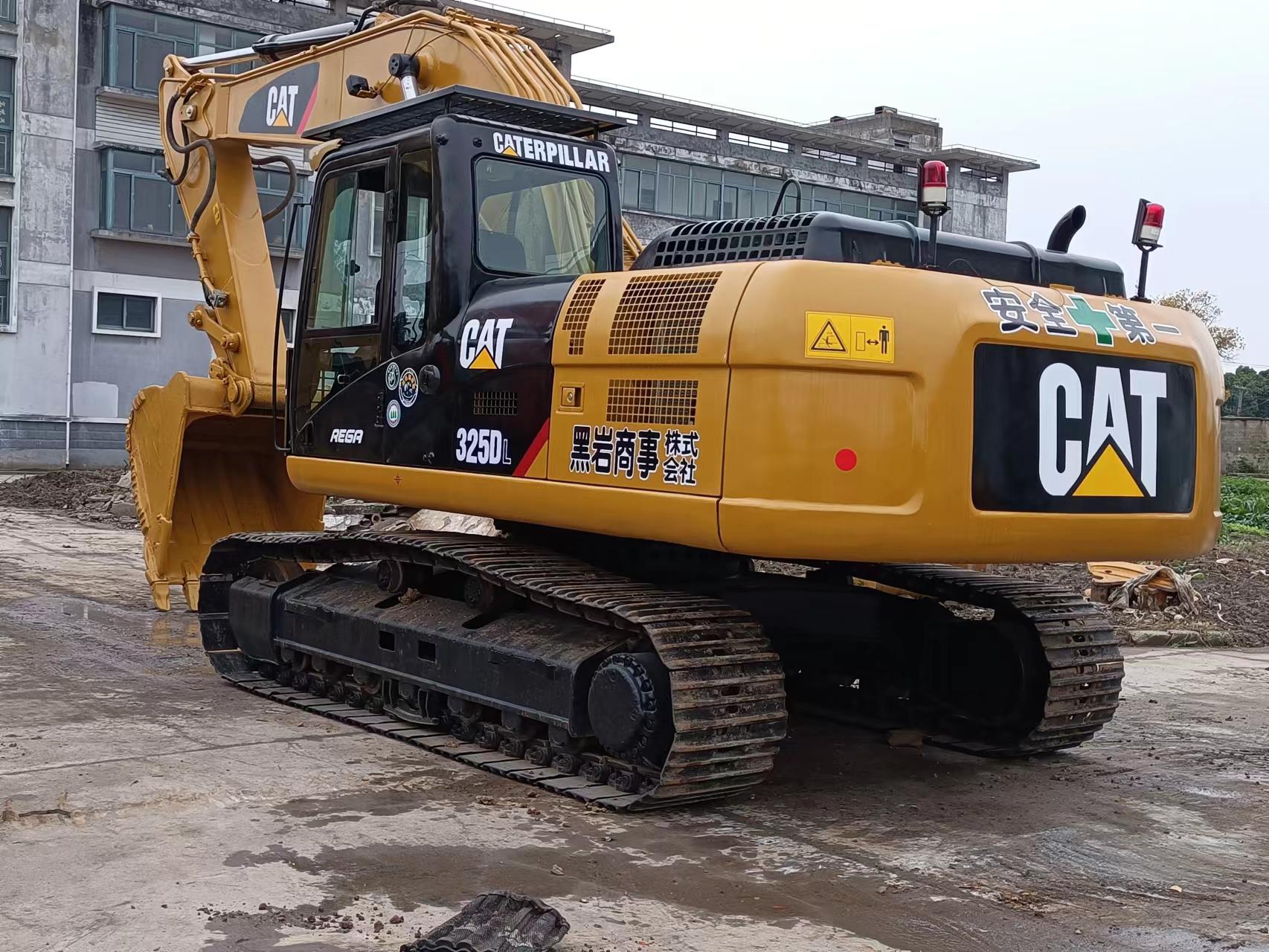 CAT 325DL (27)