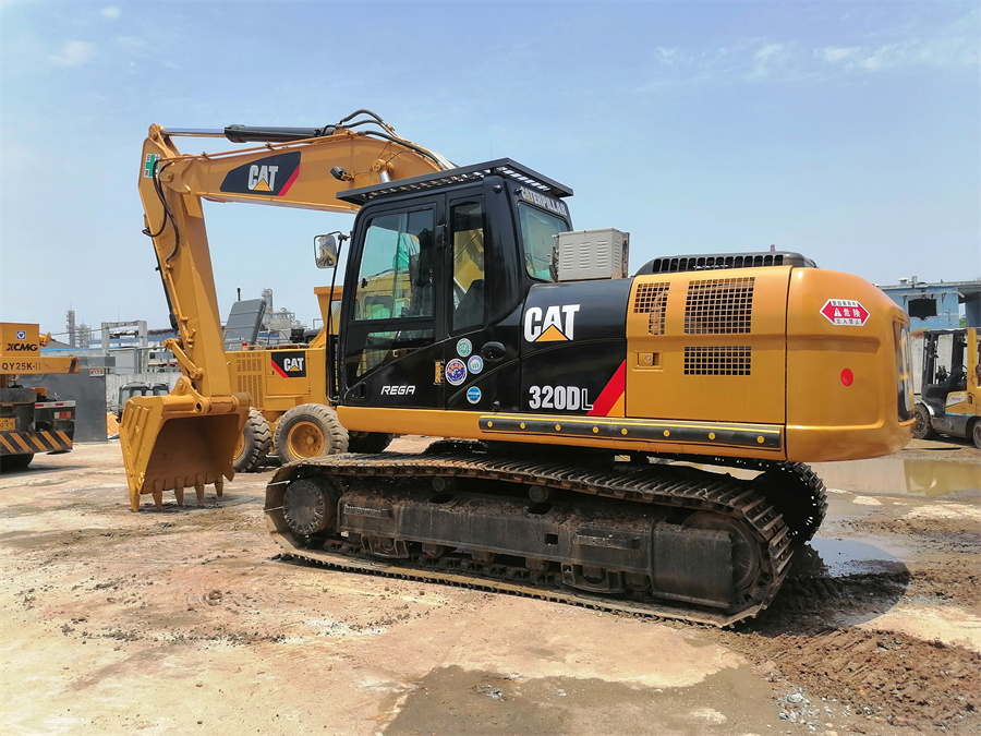 CAT 320DL (6)