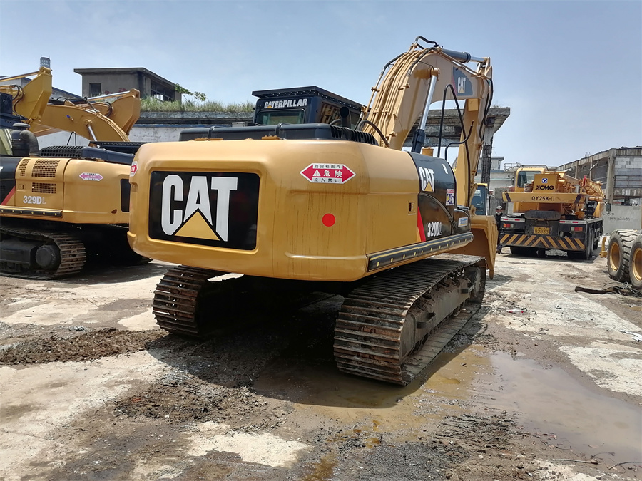 CAT 320DL (8)